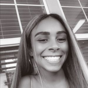 Meet your Posher, Sophia